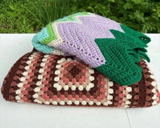 519 pairofcrochetedblanketstwosizes