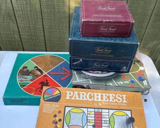055 vintageboardgamelotrisktrivialpurs