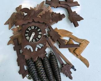 150 germanblackforestcarvedwoodencuckoo