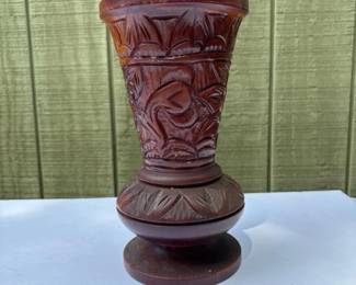 073 handcarvedwoodenvasewithfloralmoti