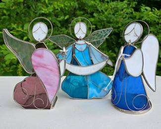 137 setof3stainedglassangelfigurines