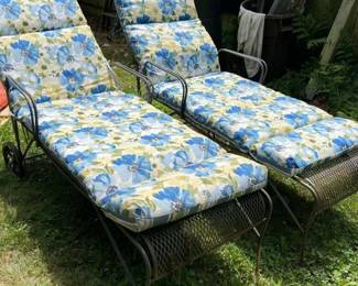 536 vintagemetalmeshchaiseloungechairw