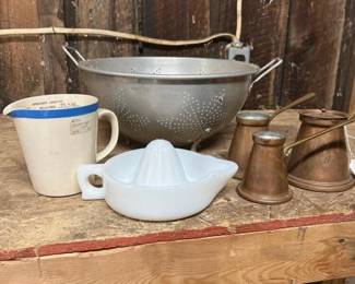 167 vintagetggreensonomameasuringjugs