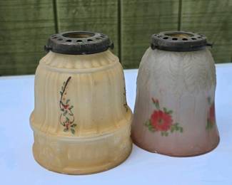 014 pairofvintagepressedglasslampshade