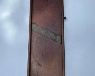 078 antiquewoodenmandolinevegetableslice
