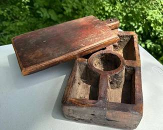 461 vintagewoodencompartmentbox