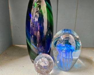 388 artglasspaperweightsjellyfishbubble