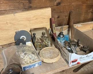 562 glassknobsbrassfittingstapemeasures