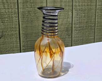 349 handblownartglassvasebykrisvallow