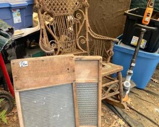 552 antiquewickerrockerc1900swithtwog