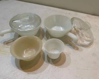 301 vintagemilkglasshandledcustardbowls