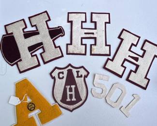 476 lotofeightvintagechenilleletterman