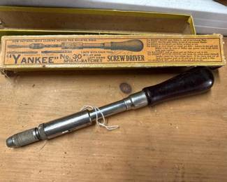 240 yankeeno30spiralratchetscrewdriver