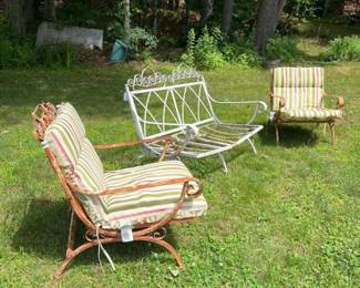 044 vintagewroughtironbenchandchairsse