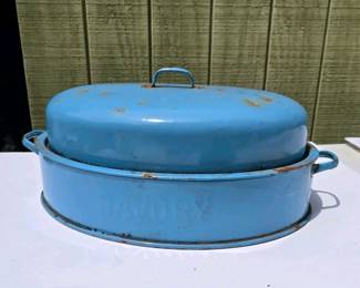 353 largevintagesavoryblueenamelwareova