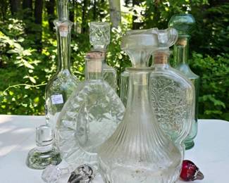 148 mixedlot7vintageglassliquordecante