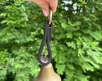 433 smallbrasshandbellwithleatherstrap