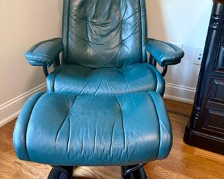 Ekornes Stressless Chair and Ottoman