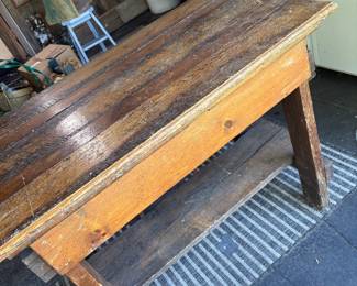 Primitive table