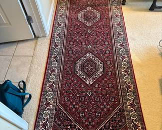 11 x 33 Traditional PersianStyle Runner Rug Red, Ivory Black Medallion Design