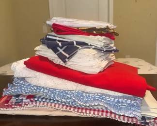 Large Table Linen Kitchen Textile Bundle Tablecloths, Napkins, Towels More