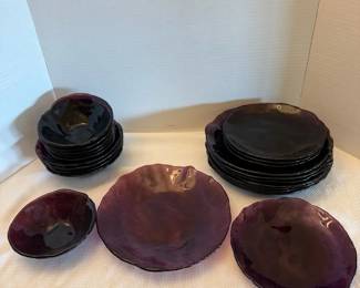 22Piece Amethyst Purple Iridescent Stoneware Dinnerware Set 4 Sizes