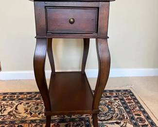 Ethan Allen Side Accent Table with Drawer