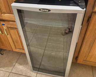 Danby Beverage/Wine Refrigerator