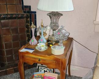 Vintage end table, Murano glass, Paul Hanson crystal lamp