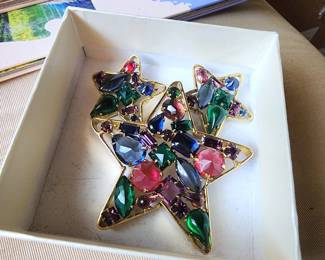 Unsigned Schreiner "Shadow Box" star brooch & 2 smaller pins.