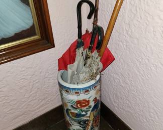 Chinese umbrella stand, vintage umbrellas