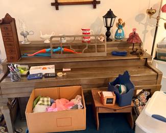 Entry Bench and Decor