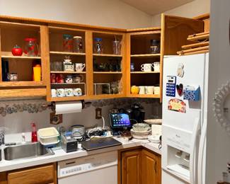 Kitchen Items and Small Appliances