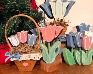 Wooden Tulip Decor
