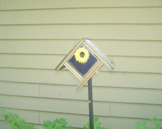 BIRD HOUSE