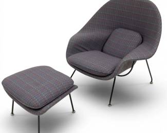 Lot 1004 Eero Saarinen Design Womb Chair and Ottoman 20th Cent., H 36.5" W 39.5" Depth 20" 2 PCS