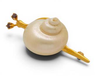Lot 13 14K Gold Brooch: Nautilus Shell with Two Rubies L 2" 7.7 grams 1 PC