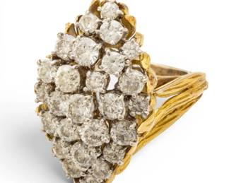 Lot 4 18K Yellow Gold, Natural Diamond Cluster Ring Size 8 1/2 20 grams 1 PC
