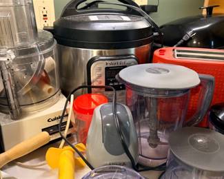 Cuisinart food processor, pressure cooker, blenders