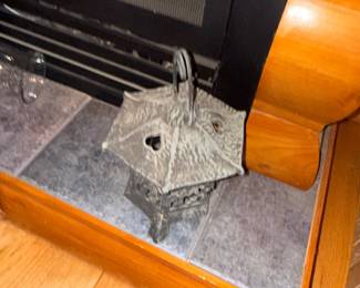 Cast iron fireplace tool stand and screen