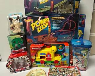 Vintage Hot wheels Stunt Loop Racing, Weebles, PooChi Interactive Puppy