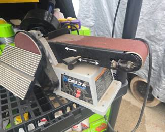 Delta belt and disc sander