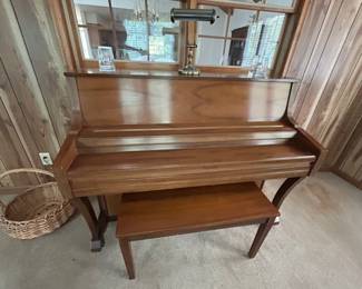 Wooden Console Piano with Bench - Beautiful wooden console piano with matching bench, perfect for any music lover. Ideal for both beginners and experienced players.