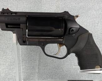 Taurus/ Taurus Int'l The Judge Public Defender Poly Model 4510 .45 LC/.410 ga 5-Shot Revolver SN# FY702674, Fiber Optic Front Sight 