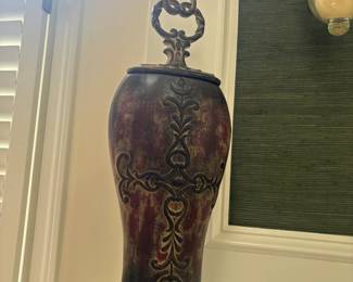. . . accent urn