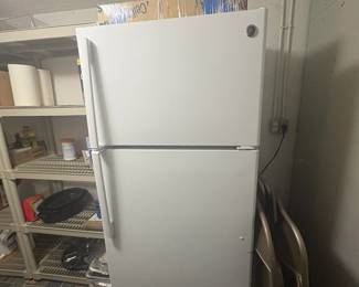 . . . nice GE fridge