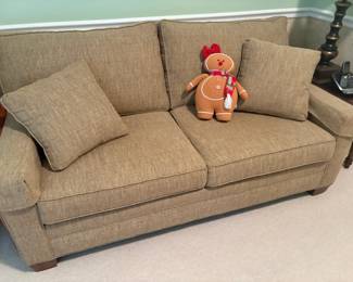 . . . cute loveseat