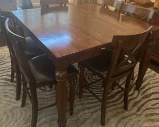 Traditional Counter Height Dining Set