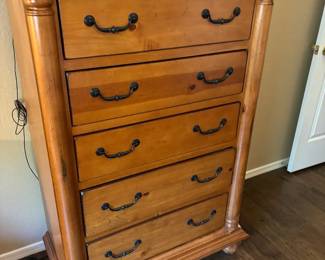 5 Drawer Pine Dresser