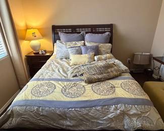 Yellow Bedding  Queen